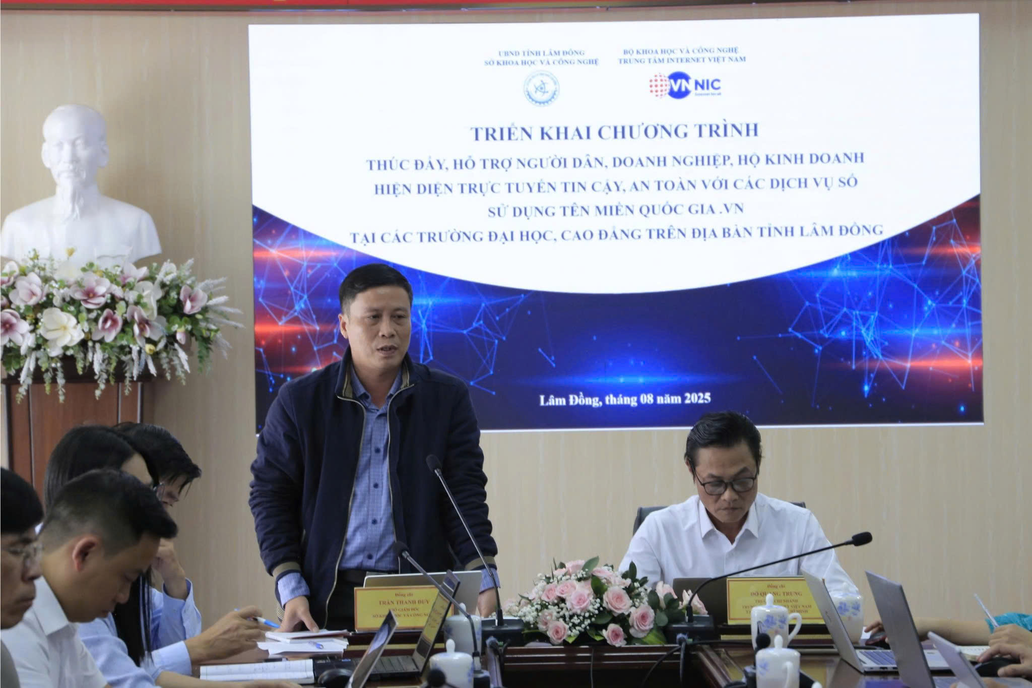 Lâm Đồng triển khai chương trình thúc đẩy hiện diện trực tuyến với tên miền quốc gia “.vn”